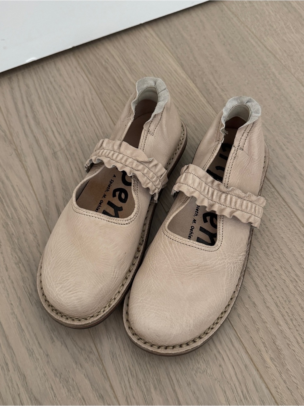 Trippen Cream Ruffled Strap Leather Mary Jane Flats
